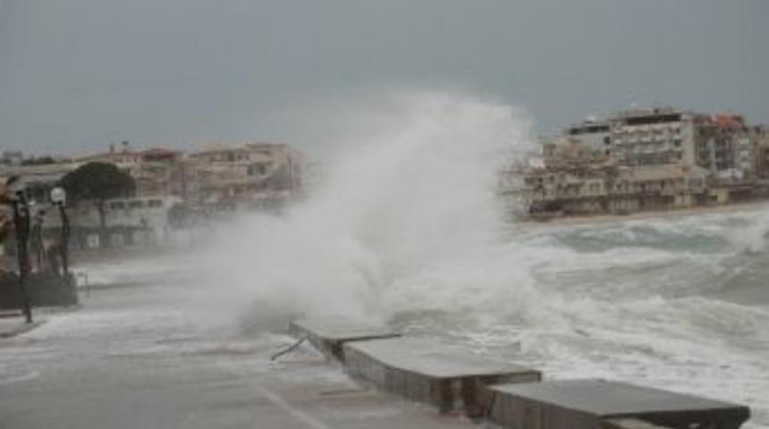 G&uuml;ney Ege A&ccedil;ıklarında Fırtına Bekleniyor
