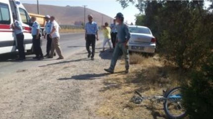 Aracın &Ccedil;arptığı Bisikletli &Ccedil;ocuk Yaralandı
