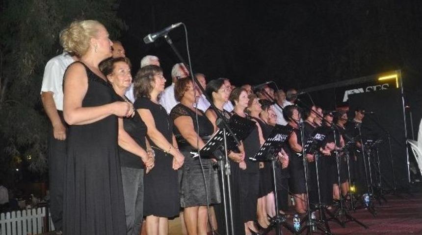 Davutlar&rsquo;da T&uuml;rk M&uuml;ziği Konseri