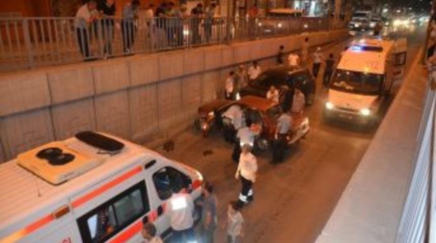 Alt Ge&ccedil;itte Trafik Kazası: 1 Yaralı