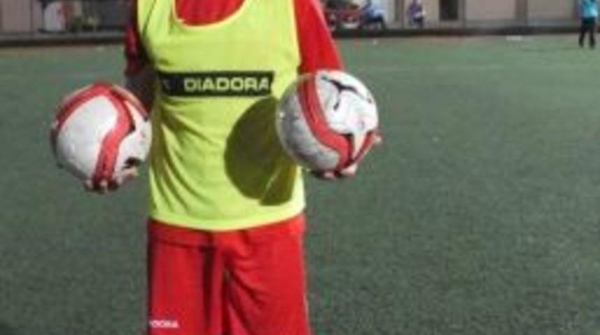 Mert&rsquo;i Tatilde Bağladılar