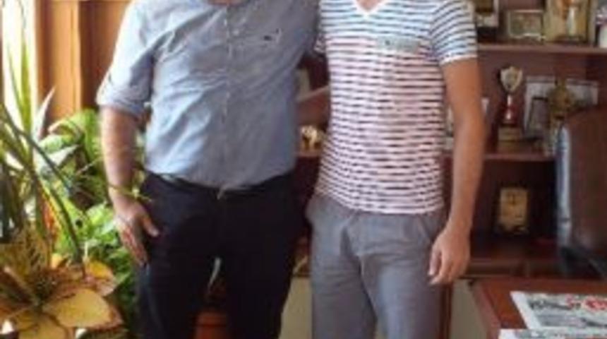 24 Saat Futbolla Yaşıyorlar