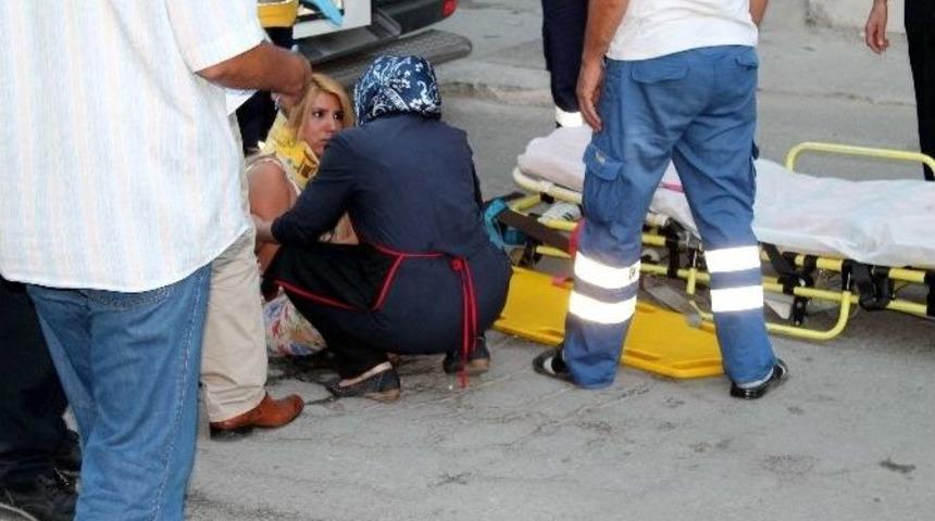 Otelin Penceresinden D&uuml;şen Kadın Yaralandı