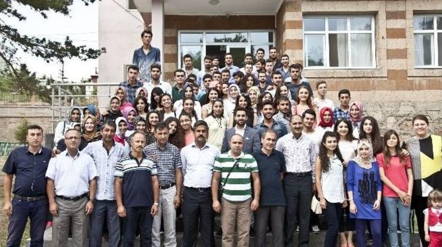 Ahlat Sadullah Gencer Anadolu Lisesi Mezunları Buluştu