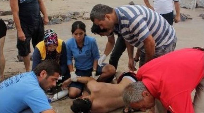 Kocaeli&rsquo;de İki Kişi Boğulmaktan Kurtarıldı