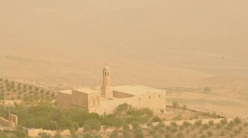 Mardin&rsquo;de Toz Bulutu Hayatı Olumsuz Etkiledi