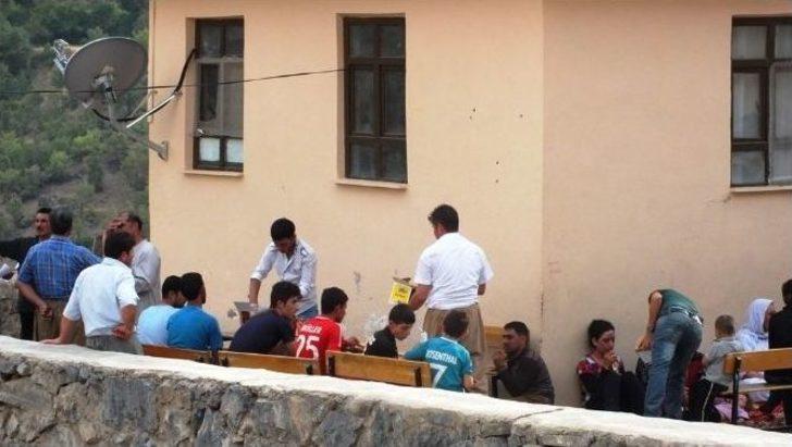 Çukurca’ya İlk Mülteci Grubu Geldi G1