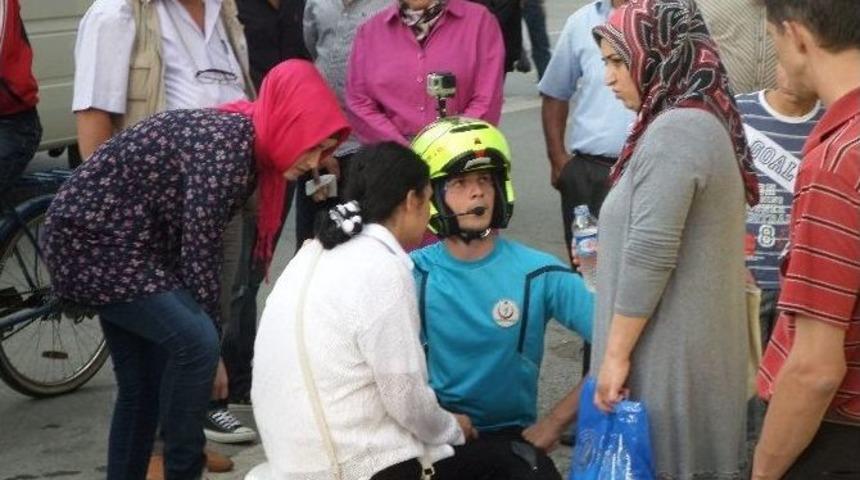 Baygınlık Ge&ccedil;iren Kadına Motorize 112 Ekipleri M&uuml;dahale Etti