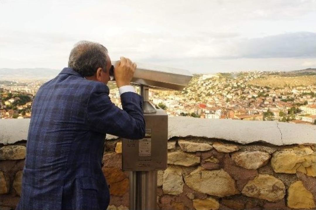 Bakan Eker: &ldquo;heykelin Dikilmesi Provokatif Bir Eylem&rdquo;