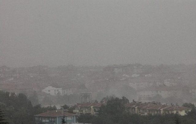 Elazığ’ı Toz Bulutu Kapladı