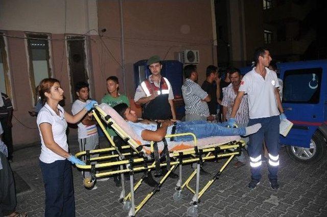 Mahallede Oturan Gençlere Pompalı Tüfekle Ateş Açıldı 6 Yaralı