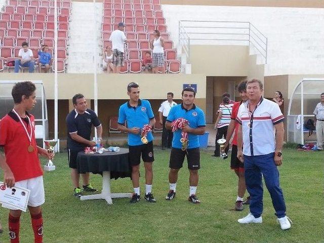 Tanju Çolak Futbol Okulları Antalya Kampı Sona Erdi