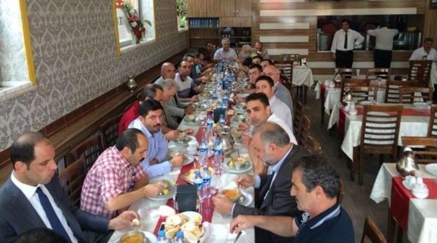 Korkut, Pelit Meydanı Esnafıyla Bir Araya Geldi