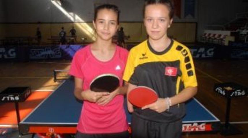 Tek Eliyle Masa Tenisinde Milli Takıma Y&uuml;kselen Cansu, Olimpiyatlara Hazırlanıyor