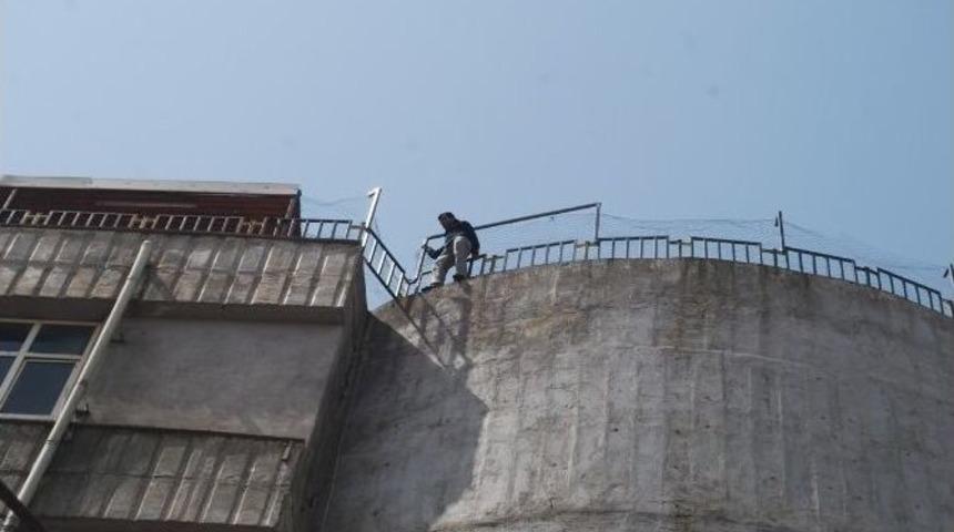 İntihara Kalkışan Kişiyi Belediye Başkanı İkna Etti