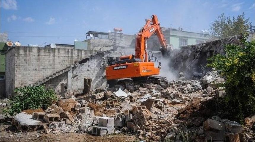 Şehitkamil, Şirinevler&rsquo;de K&ouml;t&uuml; G&ouml;r&uuml;nt&uuml;y&uuml; Ortadan Kaldırıyor