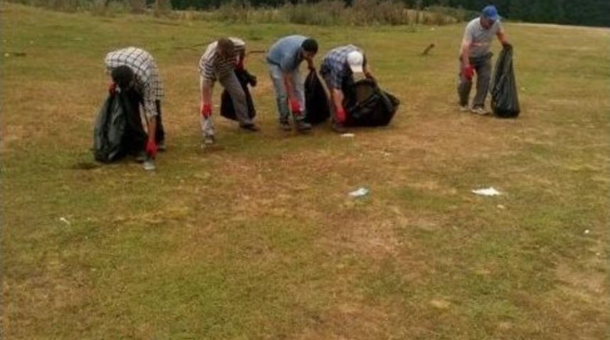 Yaylada &Ccedil;&ouml;p Temizliği