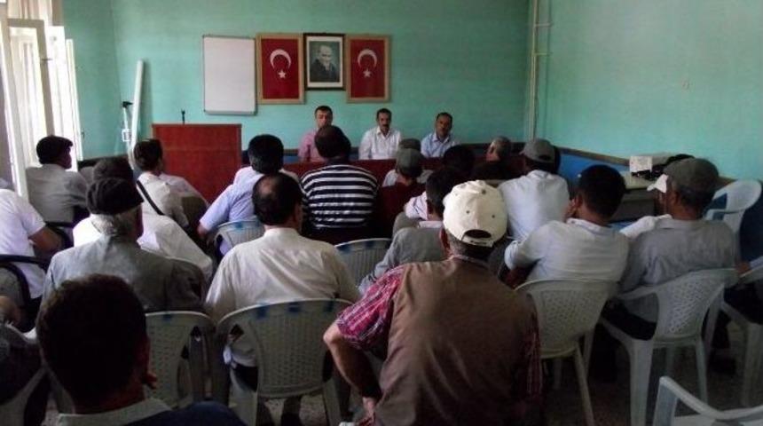 Arapgir&rsquo;deki Hayvan Yetiştiricilerine Destekleme Bilgilendirmesi