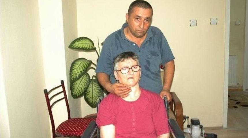 Fedakar Eşten İnsanlık Dersi