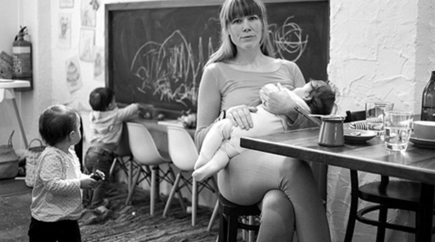 ''Bebeğimi emzirirken''