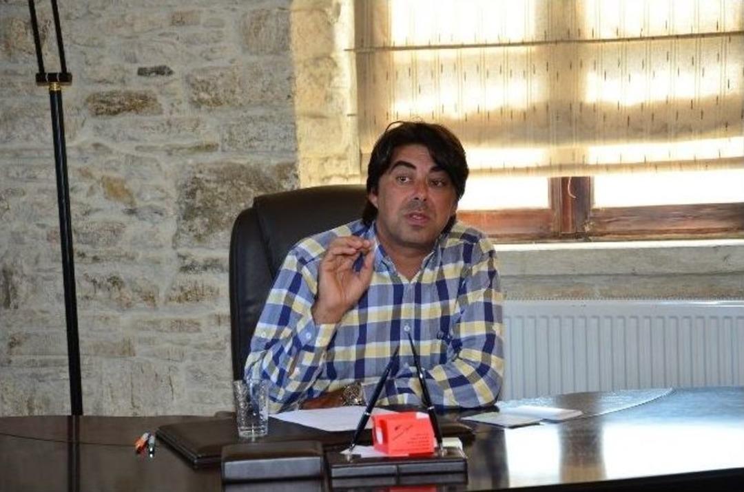 Başkan Demirağ, Yeni Fo&ccedil;a&rsquo;da Halkını Dinledi