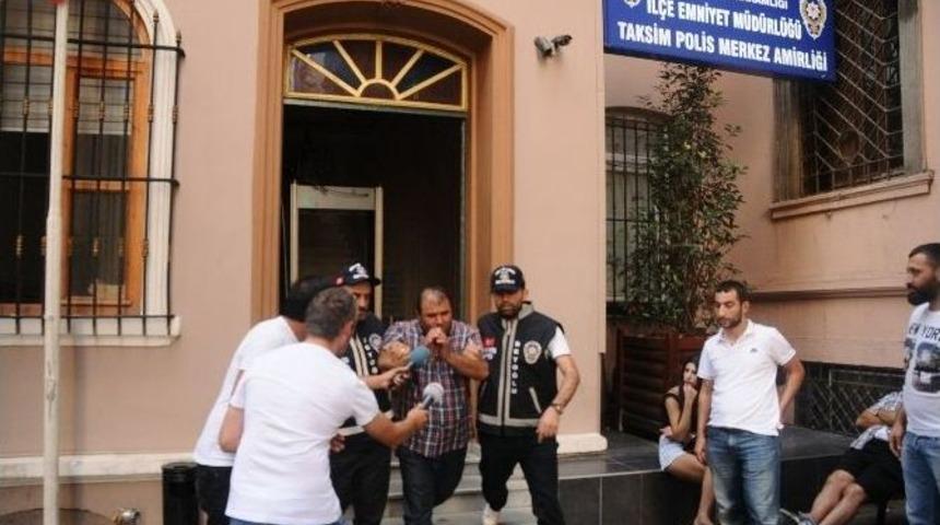 Fransız Turistlere Biber Gazı Sıkan Taksici Yakalandı