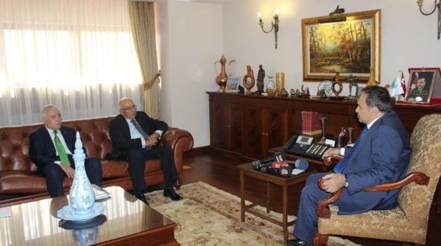Bakan Eroğlu, Tosyöv Yönetim Kurulu Başkanı Sönmez’i Kabul Etti