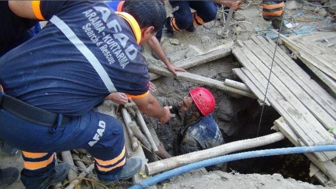 Define Avcıları G&ouml;&ccedil;&uuml;k Altında Kaldı