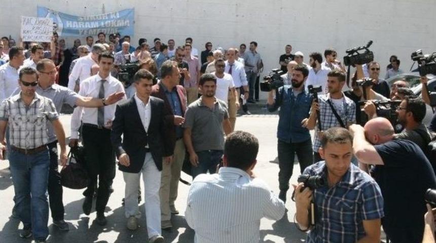 Eski İstihbarat M&uuml;d&uuml;r&uuml; Teslim Oldu