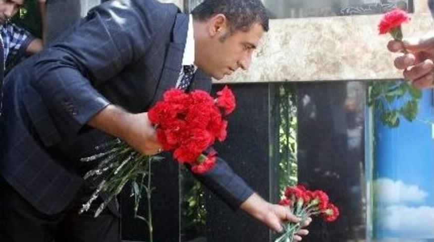 Gaziantep&rsquo;te Bombalı Saldırıda Şehit Olanlar Anıldı