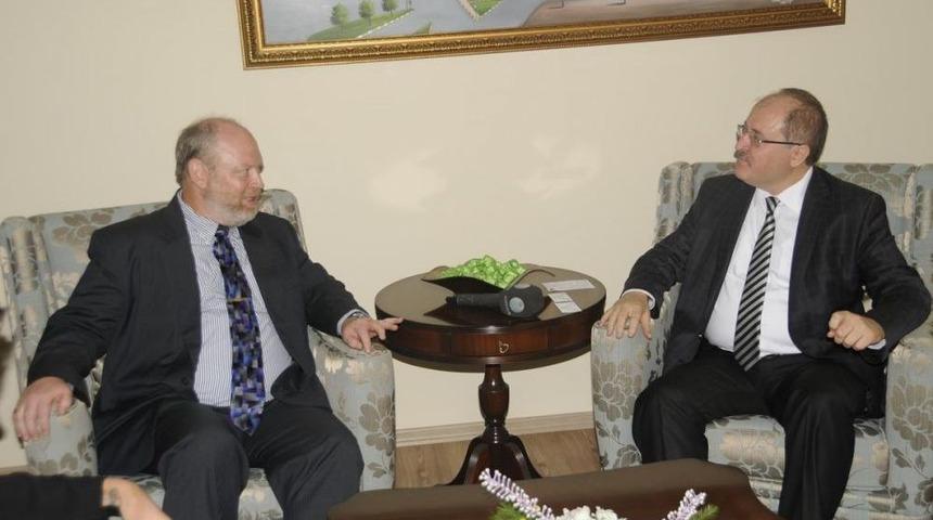 ABD B&uuml;y&uuml;kel&ccedil;iliği Ekonomi M&uuml;steşarı Turner'dan G&uuml;ndoğan'a Ziyaret