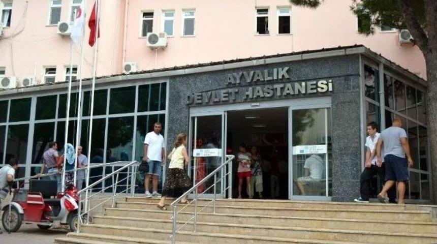 Ayvalık Devlet Hastanesi&rsquo;ndeki İlkel Cihazlar İl&ccedil;eye Yakışmıyor