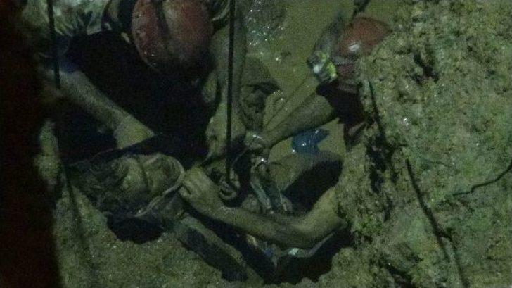 Göçük Altında Kalan Bir Kişi Kurtarıldı G2