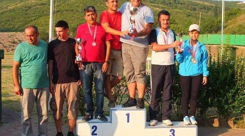 Atıcılar, Deprem Şehitlerini Andı