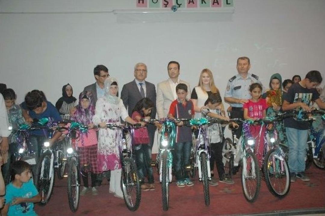 &Ccedil;atak&rsquo;ta Yaz Kur&rsquo;an Kursları Hatim Kapanış Programı