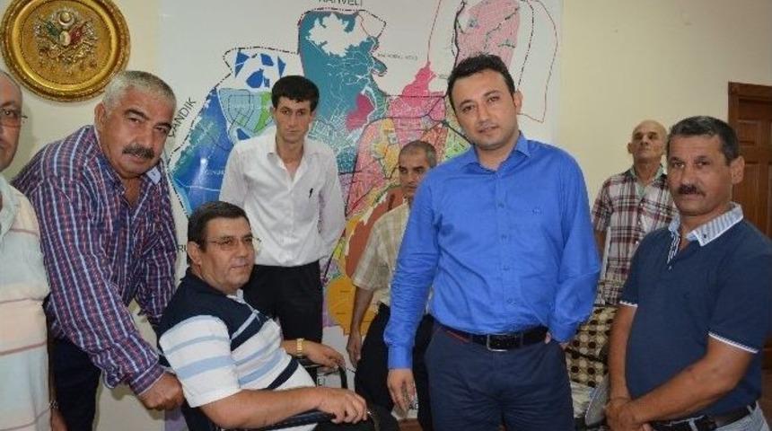 Kozan Belediyesi&rsquo;nden Tekerlekli Sandalye Ve Beyaz Baston Yardımı