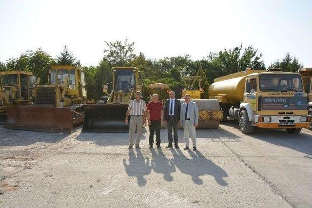 Yunusemre Belediyesi İş Makinelerine Kavuştu
