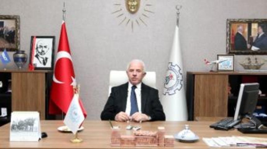 Nafi G&uuml;ral: Karayolu Maliyetleri Artırıyor, &Ccedil;&ouml;z&uuml;m Demiryolu