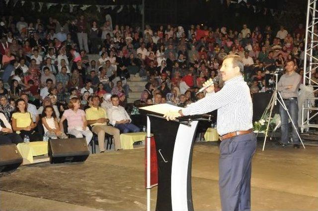 Darıca ‘da Osmanlının Torunları Sahne Aldı