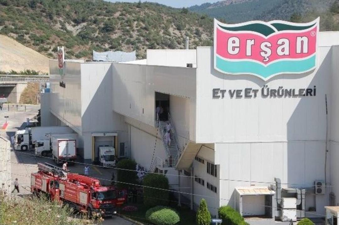 Et Fabrikasında &Ccedil;ıkan Yangın Korkuttu