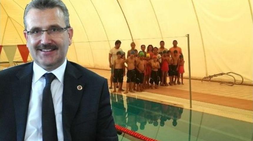 Mevsimlik Tarım İş&ccedil;ilerinin &Ccedil;ocuklarına Y&uuml;zme Kursu