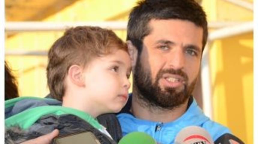 Tecr&uuml;beli Golc&uuml;ye Yedek Kul&uuml;besi G&ouml;r&uuml;nd&uuml;