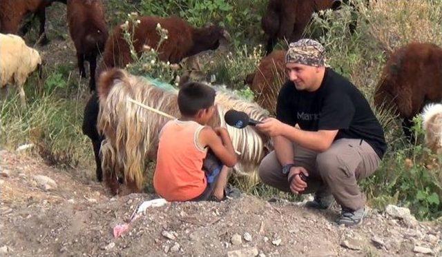 Obeziteye Karşı Ve Çevre Duyarlılığı İçin Haberlere Bisikletiyle Gidiyor