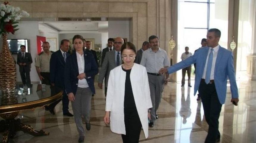 Aile Ve Sosyal Politikalar Bakanı Ayşenur İslam Afyonkarahisar&rsquo;da