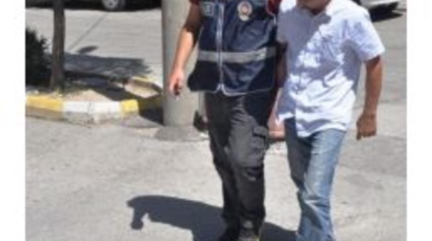 Resmi Kurumu Soyan Hırsızlardan Biri Asker Ka&ccedil;ağı &Ccedil;ıktı