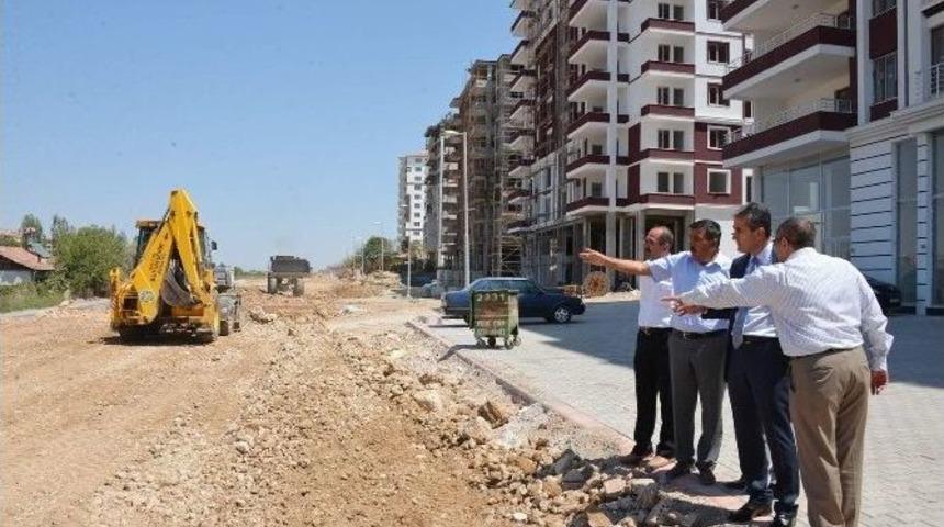 Yetkililer, Yol Genişletme &Ccedil;alışmalarını İnceledi