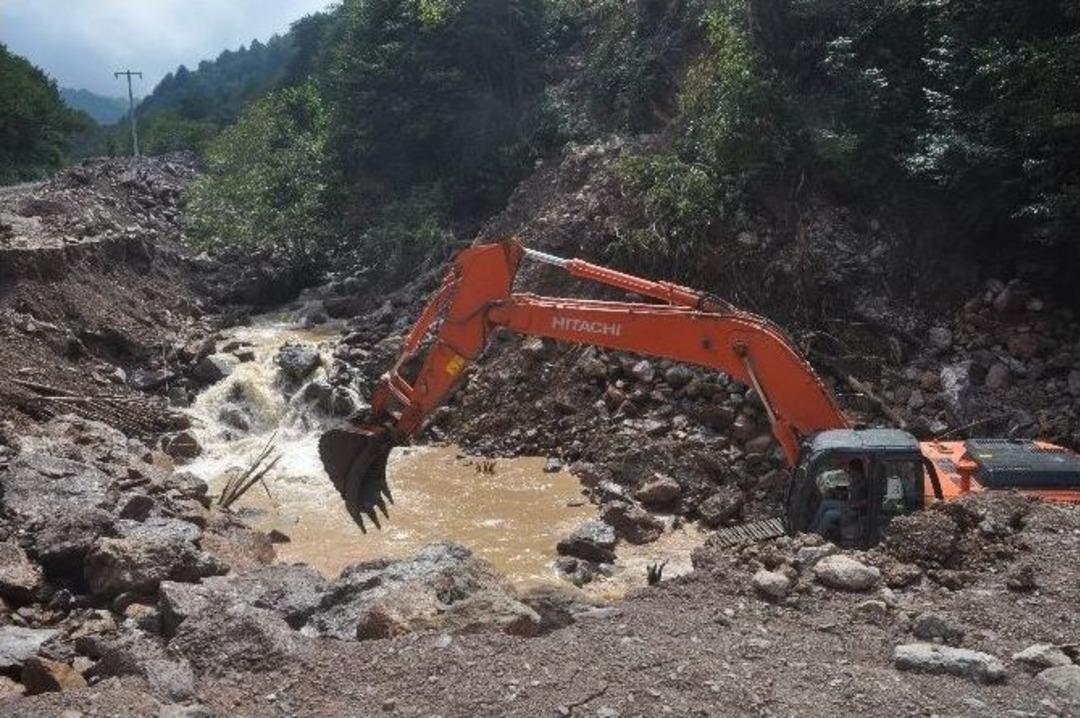 Milletvekili Korkmaz, Sarıyayla Baraj B&ouml;lgesinde İncelemelerde Bulundu