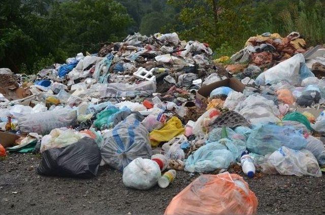 Molozlar Çevre Kirliliğine Neden Oluyor