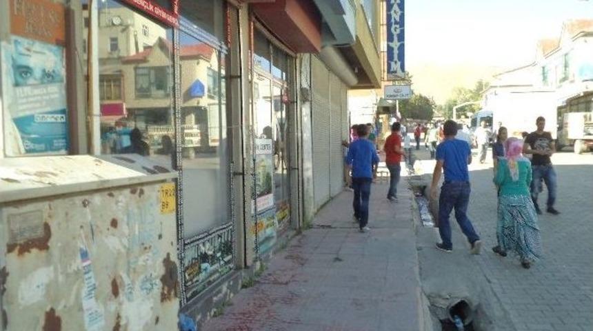 Muş&rsquo;ta Yol Kapatma Eylemi