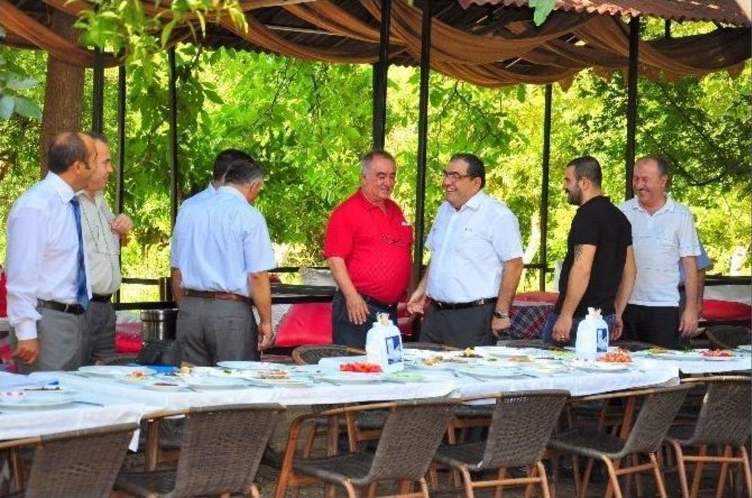 Protokol İncir Festivali İ&ccedil;in Toplandı